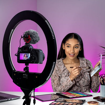 How to set up a home photography studio