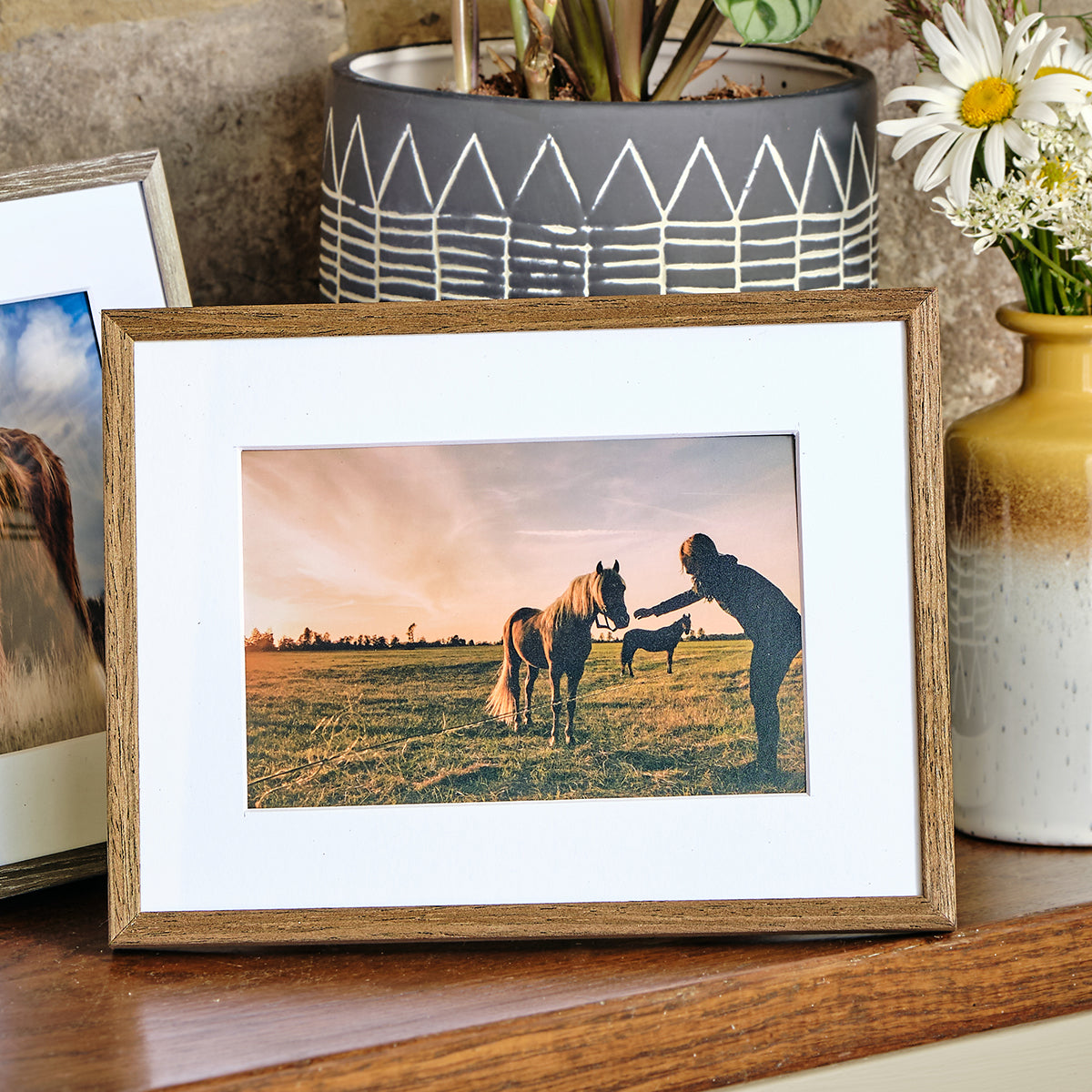 その他 CITY HUNTER PICTURE FRAME PINS SET City Series Wood Effect Aluminium Photo Frames – Kenro
